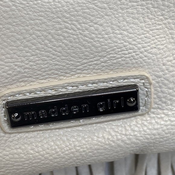 Womens White STEVE MADDEN GIRL Fringe Designer Crossbody Bag Shoulder Purse - Picture 10 of 14